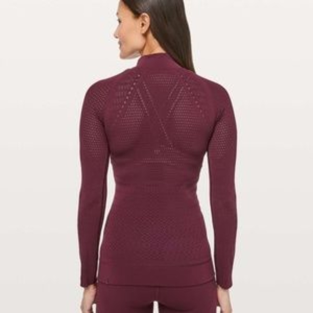 lululemon athletica Reveal 1/2 Zip Mindful Motion - Picture 8 of 8